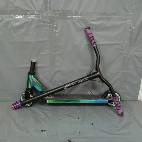 STUNTED NEO-MORPH STUNT SCOOTER