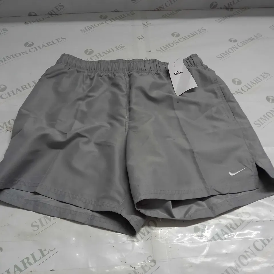 NIKE LOGO GREY SWIMMING SHORTS SIZE M