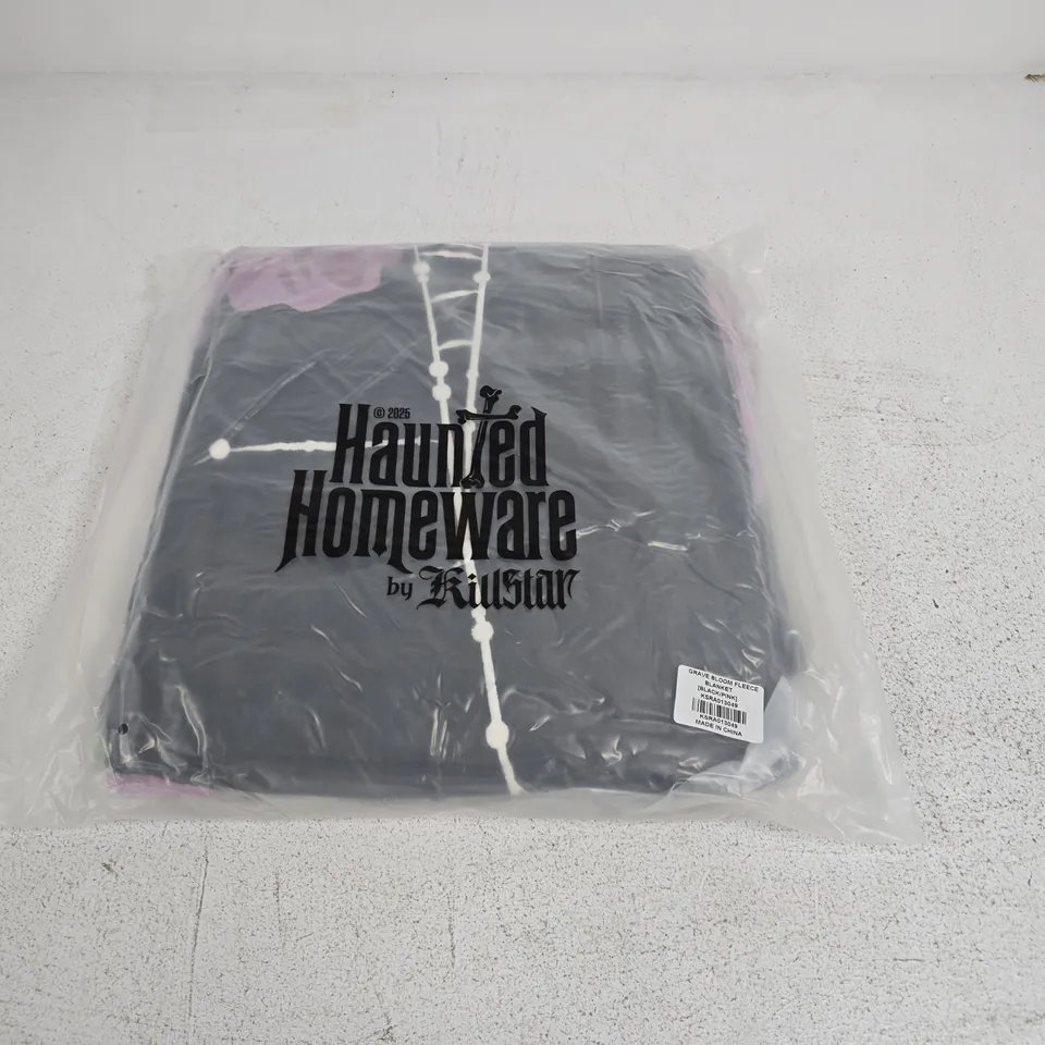 LOT OF 12 BRAND NEW BAGGED KILLSTAR GRAVE BLOOM FLEECE BLANKET IN BLACK/PINK
