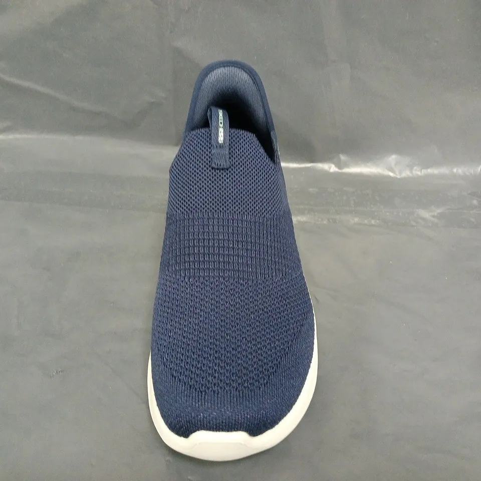 BOXED PAIR OF SKECHERS SLIP-INS IN NAVY (BOTH LEFT FEET - ODD SIZES)