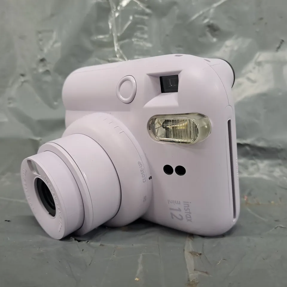 BOXED FUJIFILM INSTAX MINI 12 INSTANT CAMERA IN CLAY WHITE + 3 FILM REFILL PACKS RRP £109.99