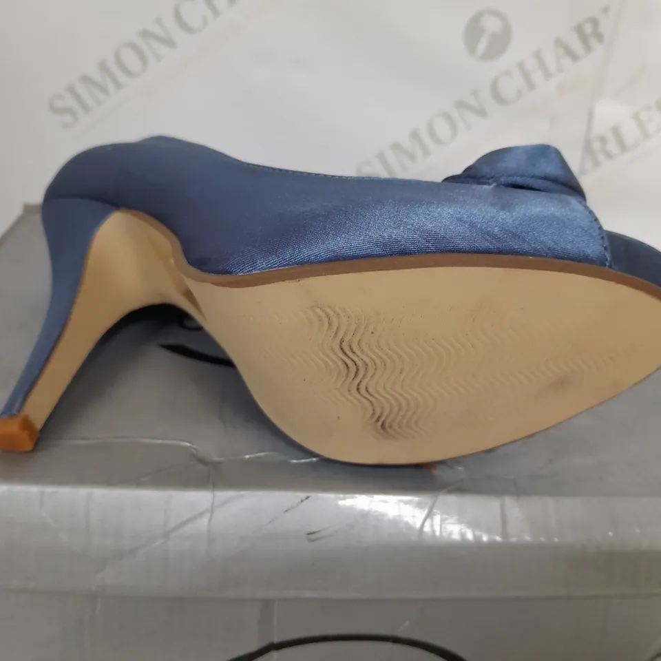 BOXED PAIR OF CASANDRA  OPEN TOE HEELS IN BLUE - SIZE 36