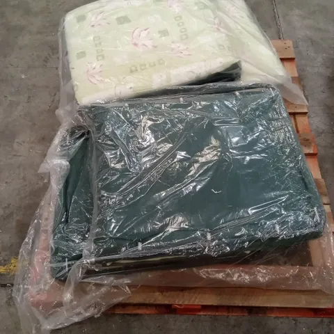 OUTDOOR GARDEN LOUNGER CHAIR WITH CUSHION