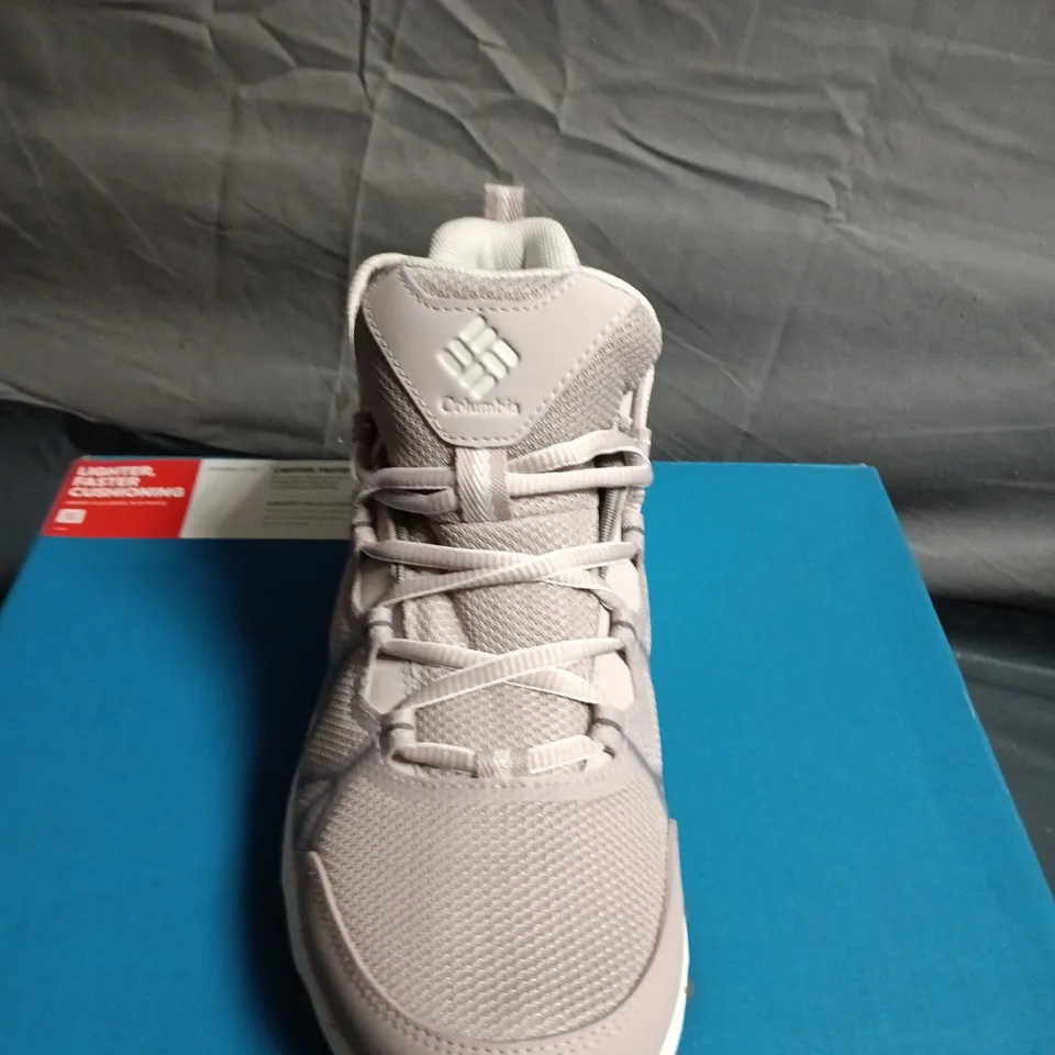 BOXED PAIR OF COLUMBIA WOMEN'S HIKING SHOES, GREY – UK SIZE 8 