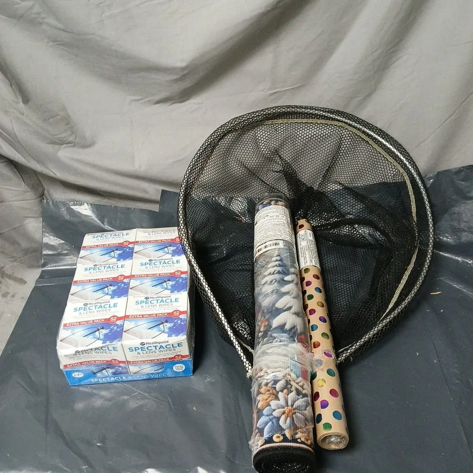 BOX OF APPROXIMATELY 12 ASSORTED ITEMS TO INCLUDE FISHING NET, MAT, WRAPPING PAPER, LENS WIPES ETC