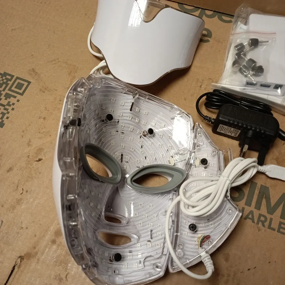 LED FACIAL SKIN CARE MASK WITH BASE UNIT – WHITE