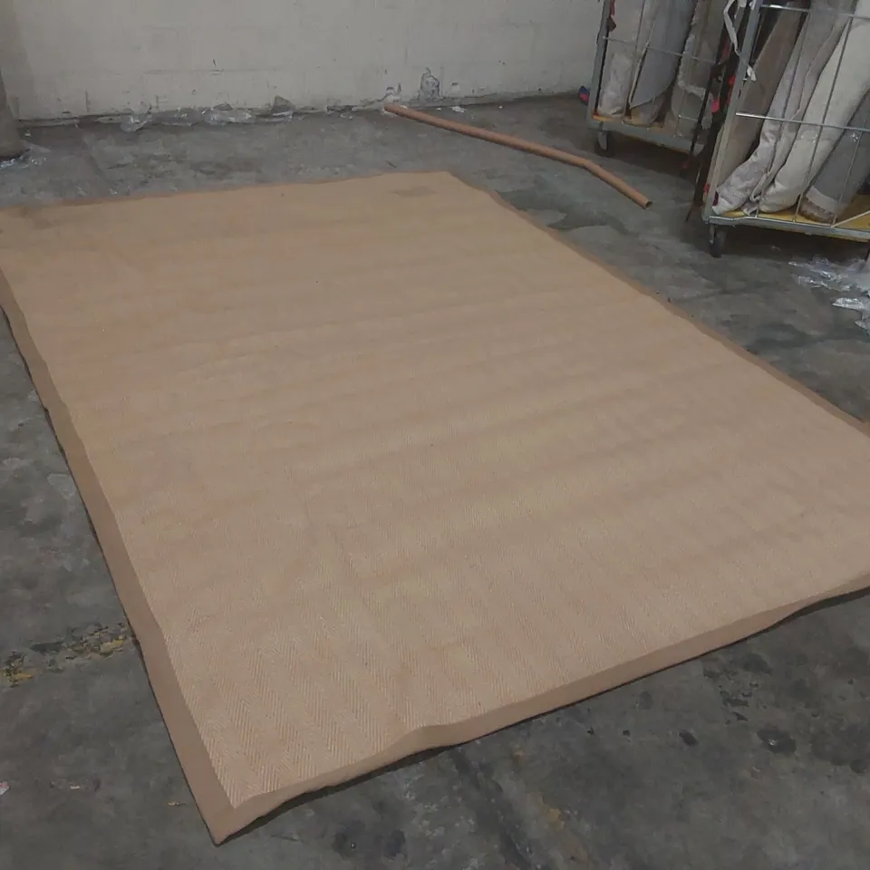 QUALITY DESIGNER AREA RUG - APPROXIMATELY 330 x 235cm