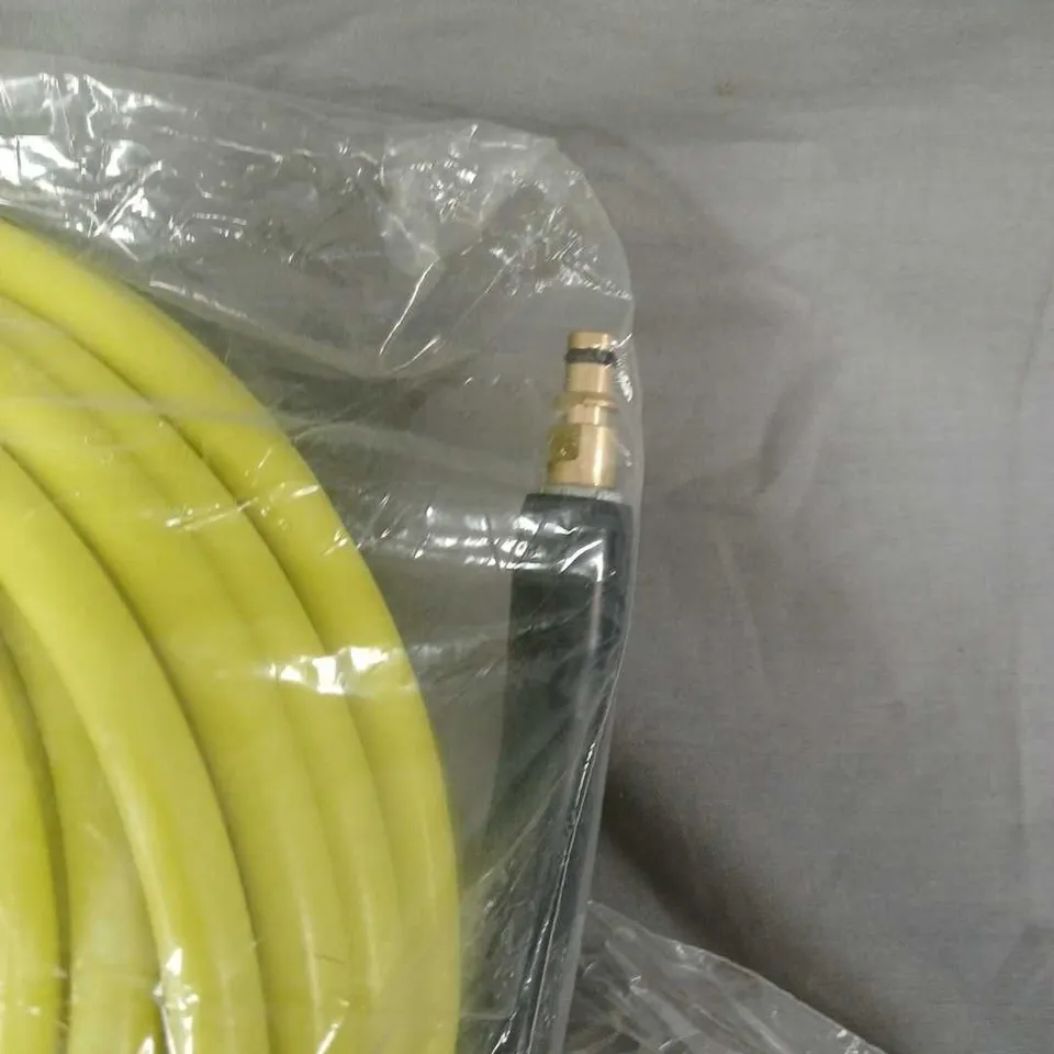 YELLOW GARDEN HOSE WITH SPRAY NOZZLE ATTACHMENTS PLUS SPRINKLER ATTACHMENTS
