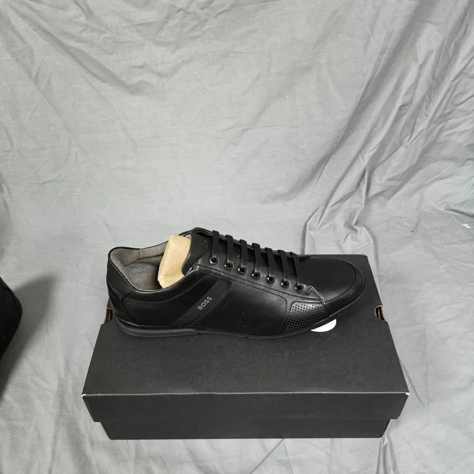 BOSS SATURN SMOOTH LEATHER TRAINERS – BLACK – UK 11 (EU 45) – MEN'S SHOES