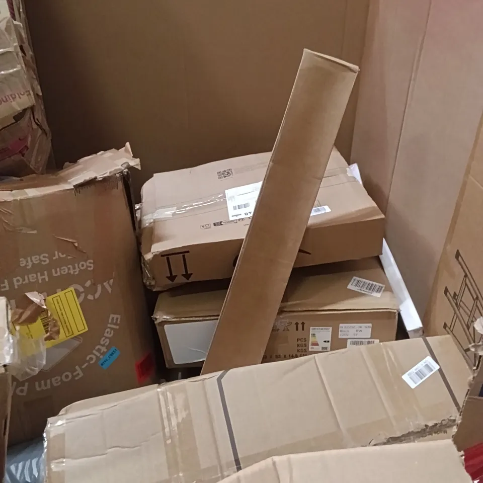 PALLET CONTAINING A LARGE QUANTITY OF ITEMS TO INCLUDE -CEILING SPOT LIGHT, POSTURE CORRECTOR, CURTAIN ROD ETC