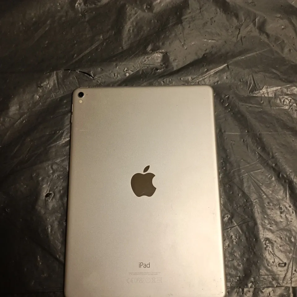 APPLE IPAD PRO (A1673)