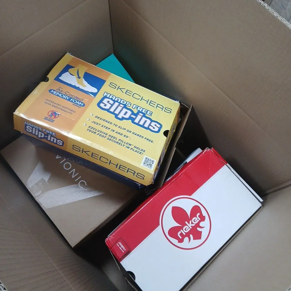 BOX OF APPROXIMATELY 6 ASSORTED FOOTWEAR ITEMS TO INCLUDE SKECHERS ETC