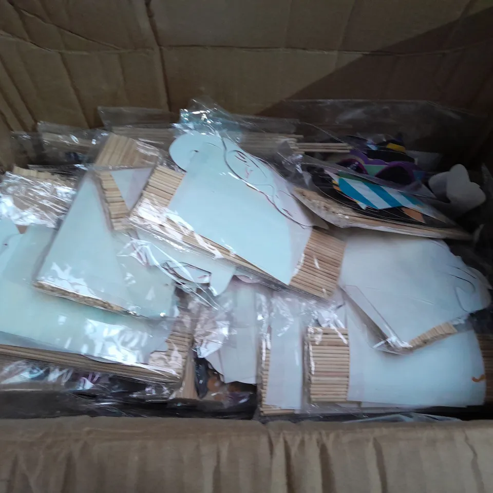LARGE QUANTITY OF FUNNY FACE PARTY PACKS 