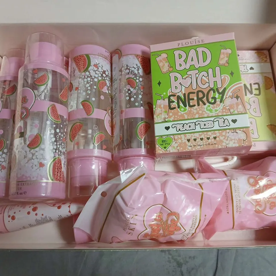 P. LOUISE BEAUTY GIFT SET 