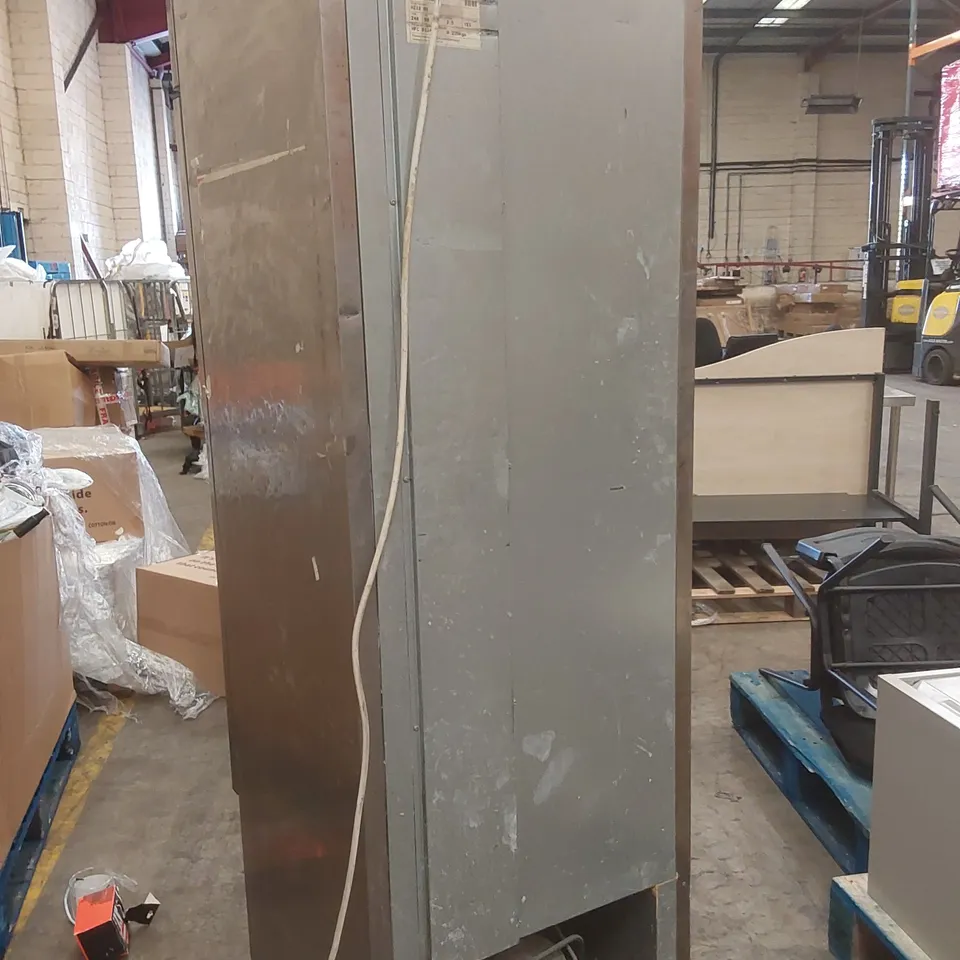 WILLIAMS HZ12 R1 COMMERCIAL UPRIGHT REFRIGERATOR
