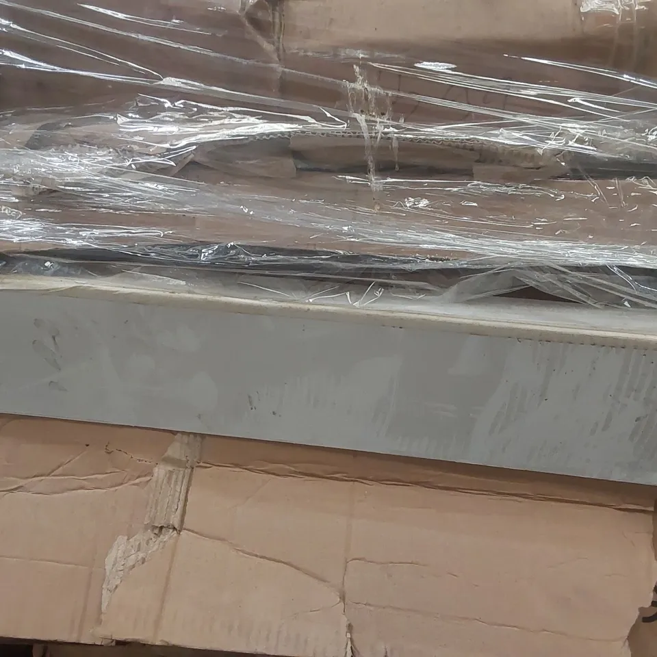PALLET CONTAINING A VERY LARGE QUANTITY OF ASSORTED BATHROOM SHOWER ENCLOSURE PARTS ECT
