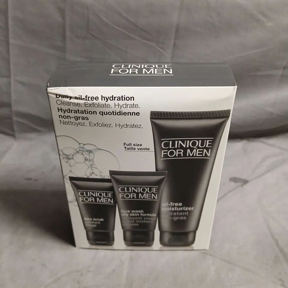 CLINIQUE FOR MEN DAILY OIL FREE GIFT SET