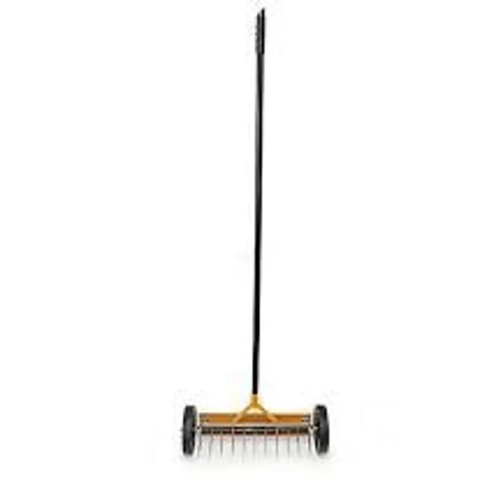 BUILDCRAFT GARDEN LAWN SCARIFIER