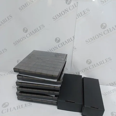 SQUARES COMBO PACK APP-CONTROLLED LED PANELS WITH 64 RGB (16 MILLION COLOURS) PIXELS WITH 1 MASTER TILE + 5 EXTENSIONS