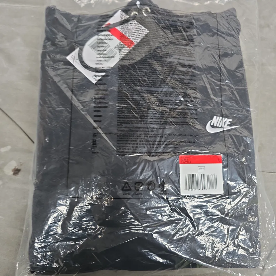 BAGGED NIKE FLEECE HOODIE IN BLACK - LARGE