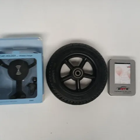 BOX OF APPROXIMATELY 10 ASSORTED VEHICLE ITEMS TO INCLUDE CAR HOLDER W. WIRELESS CHARGER, ETC - COLLECTION ONLY