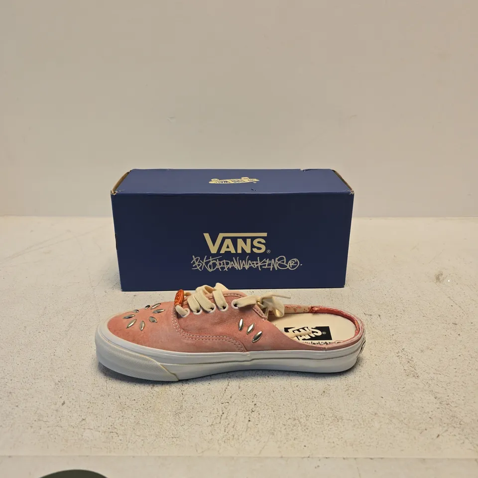 VANS PINK LACE-UP SNEAKERS – UK7 (WOMEN) – BOXED