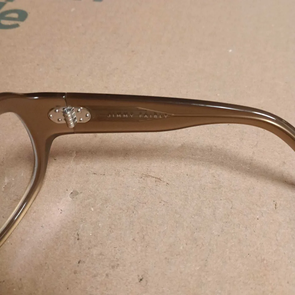 JIMMY FAIRLY SUNGLASSES – BROWN TRANSLUCENT FRAME WITH CASE