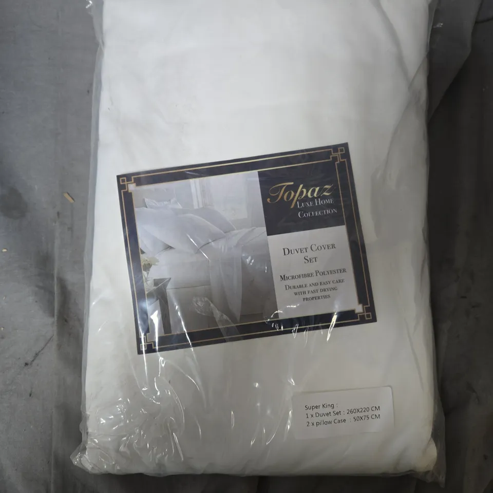 TOPAZ LUXE HOME COLLECTION DUVET COVER SET – SUPER KING, WHITE, MICROFIBER POLYESTER, BOX OF APPROXIMATELY 10