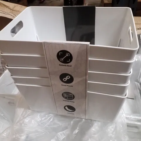 PALLET CONTAINING APPROXIMATELY 335 KEPLIN STORAGE BINS - WHITE