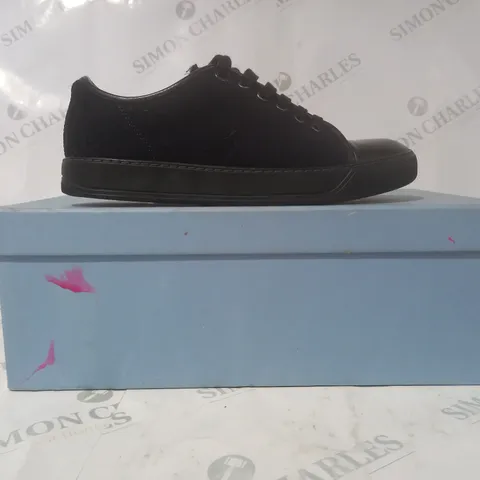 BOXED PAIR OF LANVIN PARIS WOOL TOE CAP SNEAKERS IN NAVY SIZE 5