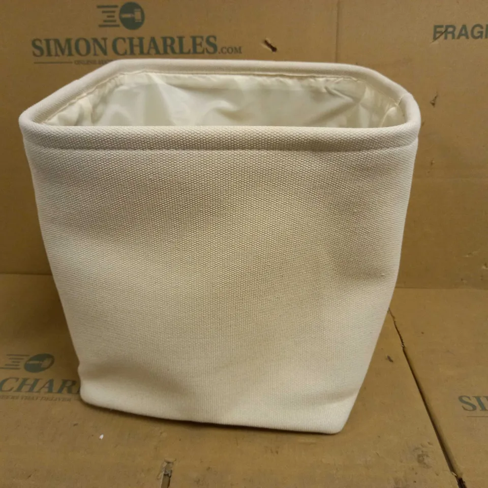 BOX OF APPROX 5 HOUSEHOLD ITEMS TO INCLUDE TEALIGHT HOLDER, MDESIGN STORAGE BOX, MICHELLE KEEGAN TROUSERS