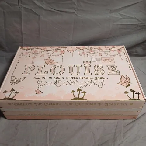 P. LOUISE BEAUTY GIFT SET 