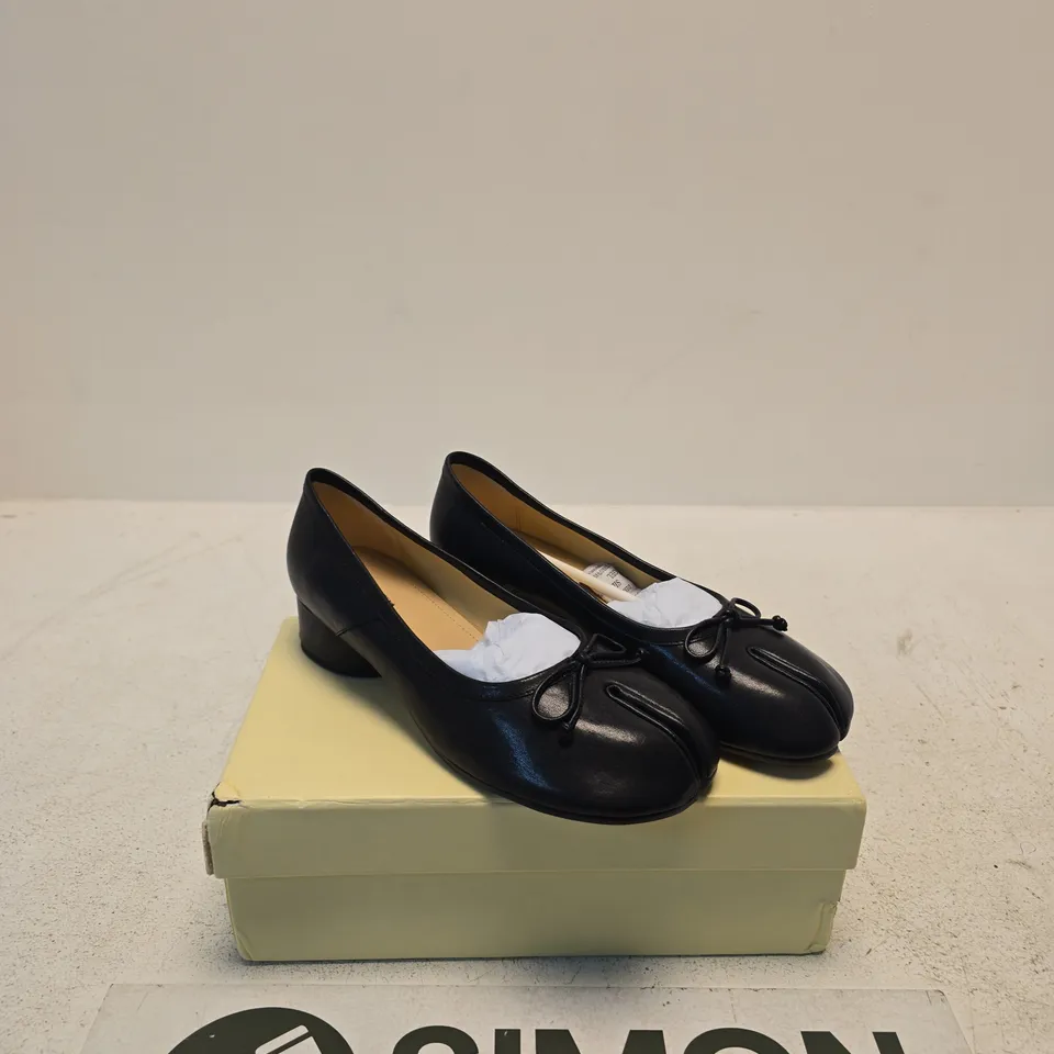WOODCHUCKSATO LEATHER BALLET PUMP WITH BOW – EU 40 