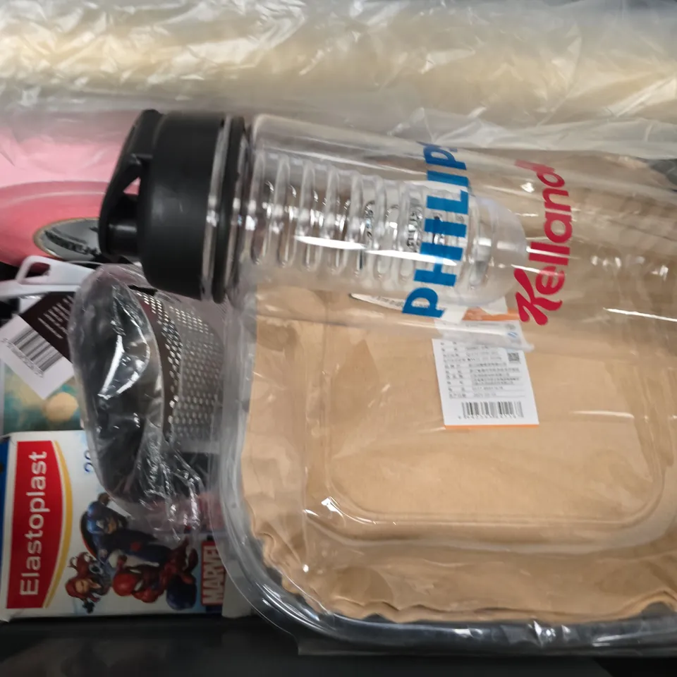 APPROXIMATELY 12 ASSORTED HOUSEHOLD ITEMS TO INCLUDE FIXMAN TAPE, MARVEL PLASTERS, MINI CALCULATOR, ETC