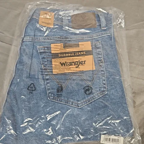 WRANGLER REGULAR JEANS, BLUE - SIZE W36 L30
