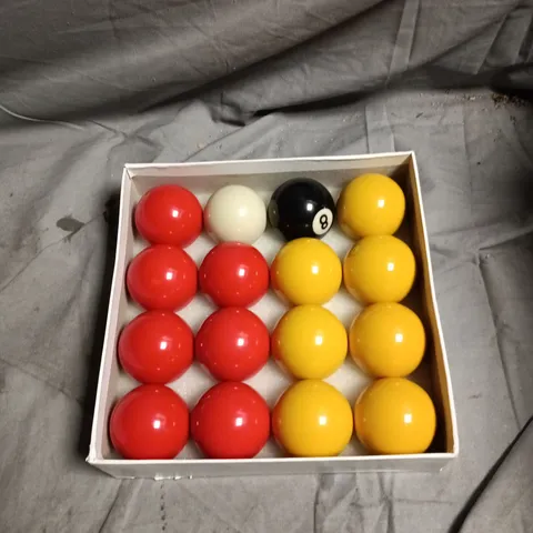  POOL BALL SET IN BOX WITH CUE BALL