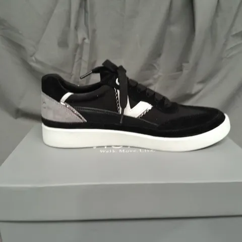 BOXED PAIR OF VIONIC ESSENCE MYLIE TRAINERS IN BLACK SIZE 6.5 