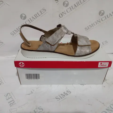 BOXED RIEKER METALLIC OPEN TOE SANDAL SIZE 41
