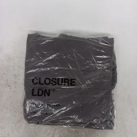 BAGGED CLOSURE PREMIUM RIPSTOP JACKET IN CHARCOAL SIZE MEDIUM