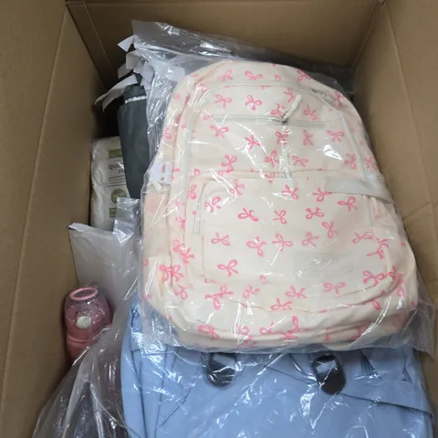 APPROXIMATELY 25 ASSORTED HOUSEHOLD PRODUCTS TO INCLUDE DRINKING BOTTLES, BACKPACKS AND MATTRESS PROTECTOR - COLLECTION ONLY  