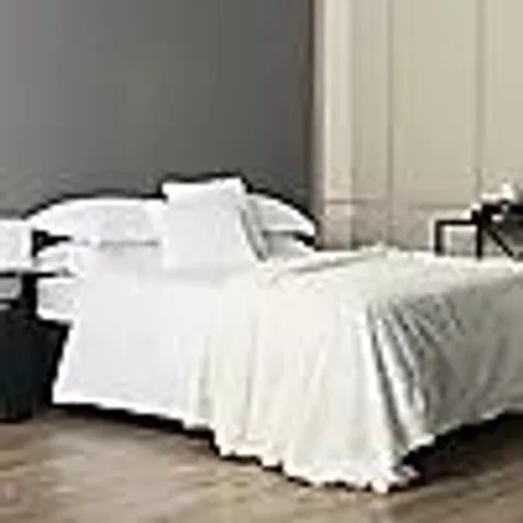 GROUPK BY KELLY HOPPEN LUXURY FAUX FUR THROW & SET OF 2 CUSHIONS 