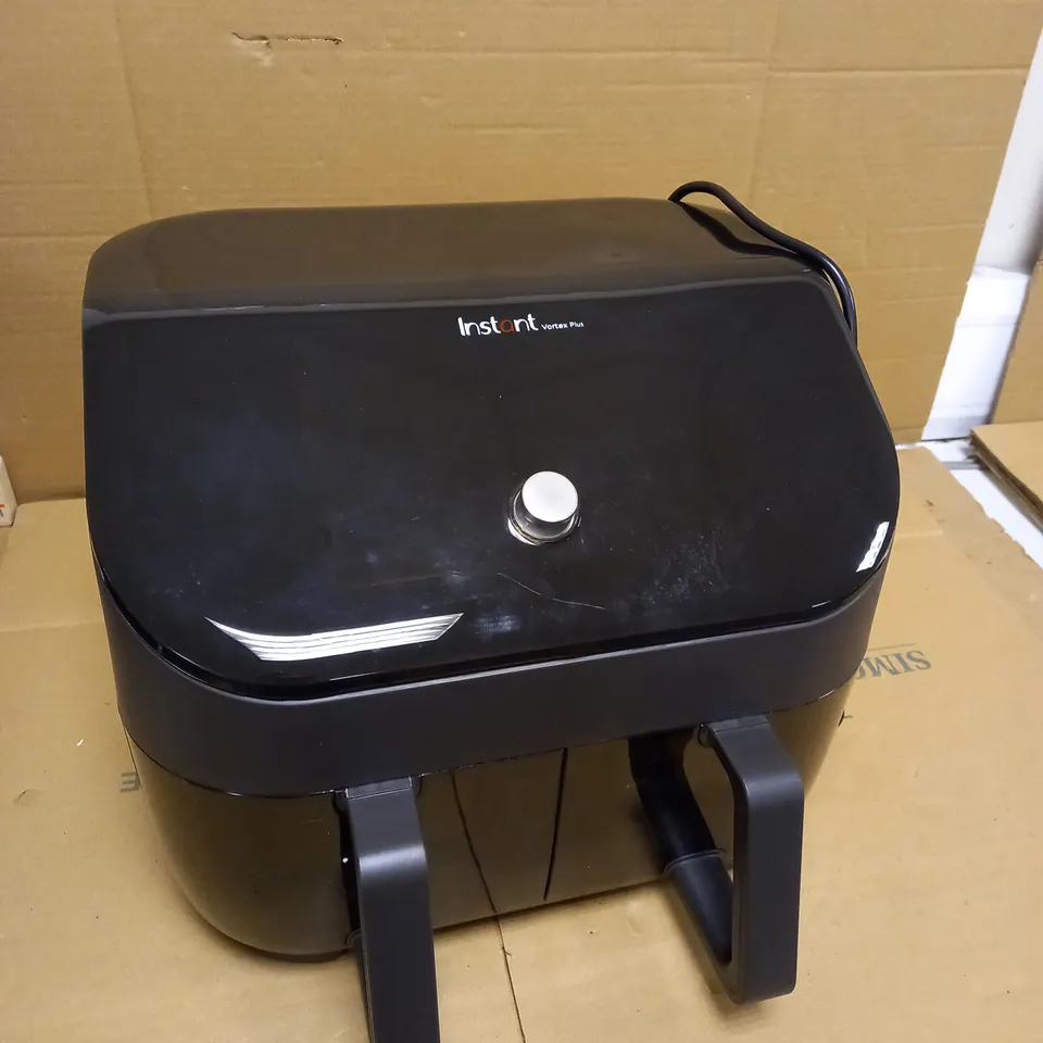 INSTANT VORTEX PLUS DUAL BASKET AIR FRYER