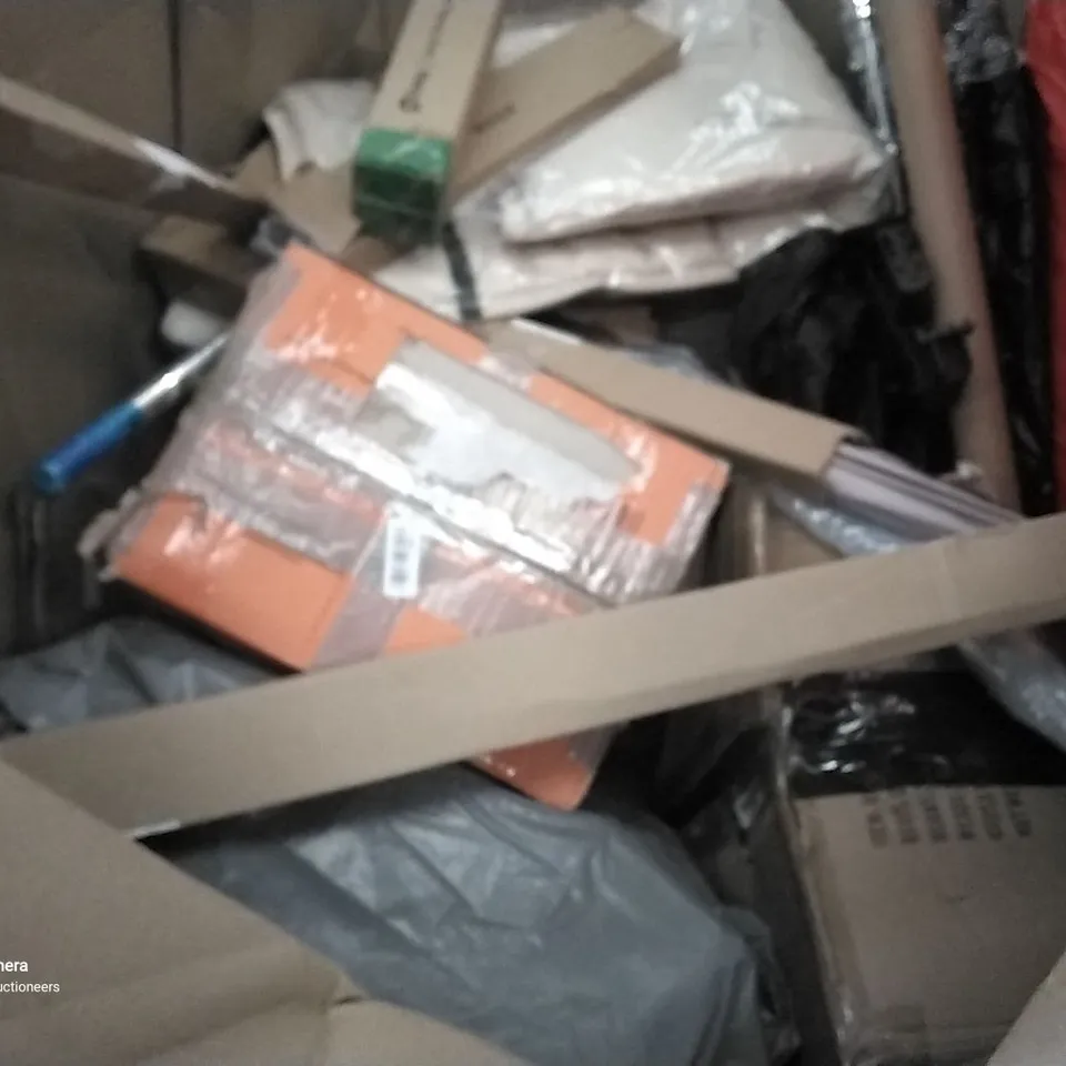 PALLET OF ASSORTED ITEMS INCLUDING CANVAS SHOD RACK, IDOO AIR MATTRESS, SKY TOWER POPUP TENT, DRIPEX VANITY MIRROR,  LAVIEVERT PUZZLE MAT, BLADLESS FAN