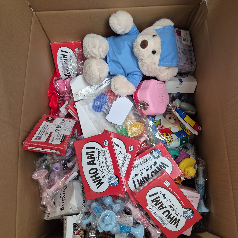 QUANTITY OF ASSORTED TOYS TO INCLUDE TEDDIES, SKIPPING ROPES AND CARD GAMES