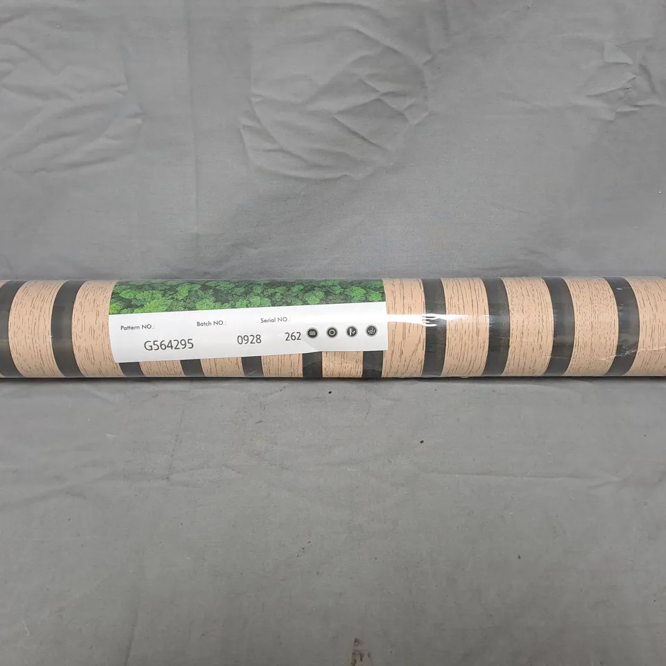UNBRANDED SINGLE ROLL OF STRIPED PATTERN WALLPAPER IN LIGHT BROWN SIZE UNSPECIFIED