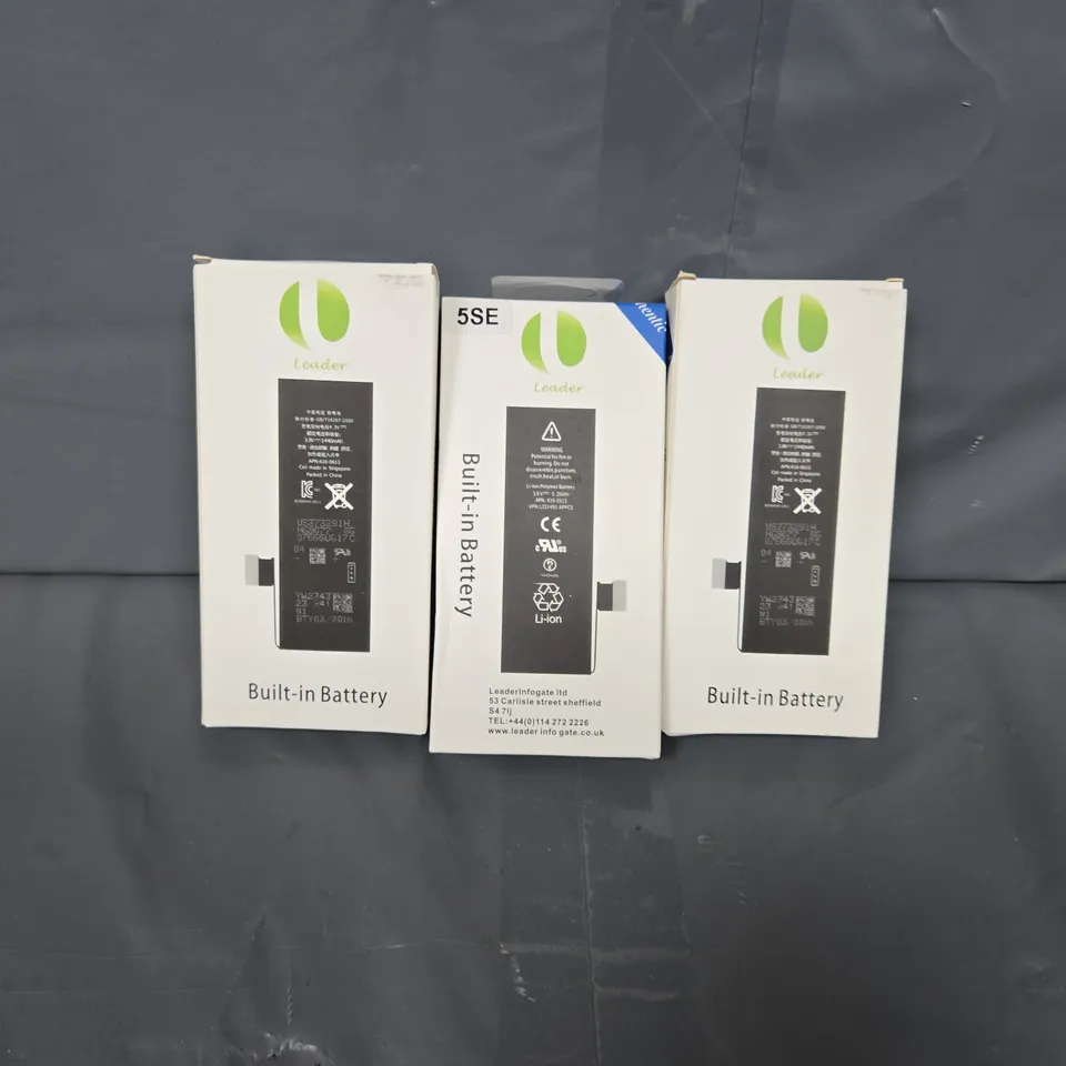 BOXED OF APPROXIMATELY 45 5SE BUILT IN BATTERY LEADER 