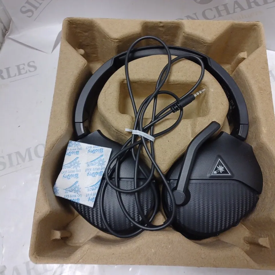 BOXED TURTLE BEACH RECON 200 WIRED HEADSET IN BLACK