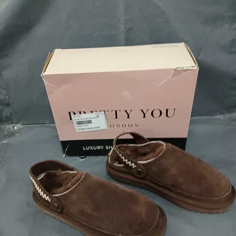 BOXED PAIR OF PRETTY YOU LUXURY SHEEPSKIN SLIPPERS CHOCOLATE SIZE 5-6