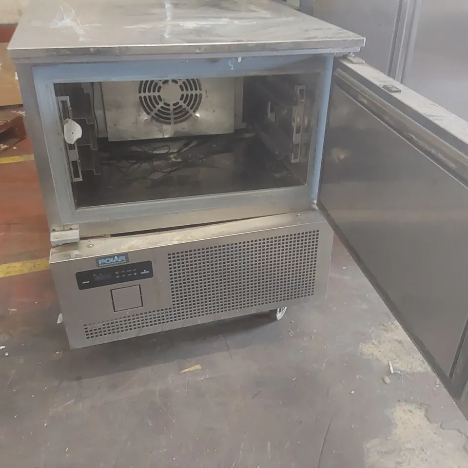 POLAR DN492-02 G-SERIES COMMERCIAL 12 KG BLAST CHILLER/FREEZER