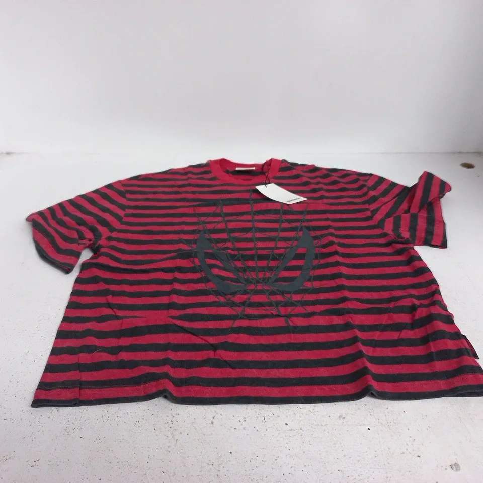 BERSHKA SPIDERMAN MEDIUM T SHIRT